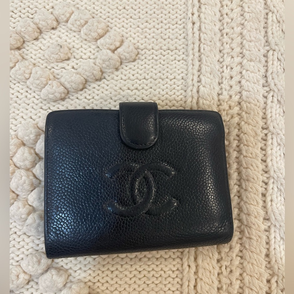 Chanel black caviar genuine leather wallet